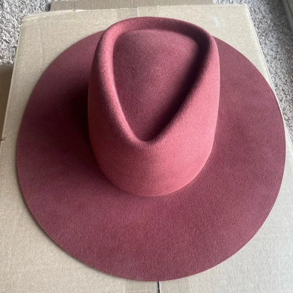 New w/ Tags Gigi Pip Dakota Triangle Crown Hat - Rusty Red - 59 M/L - Picture 3 of 11